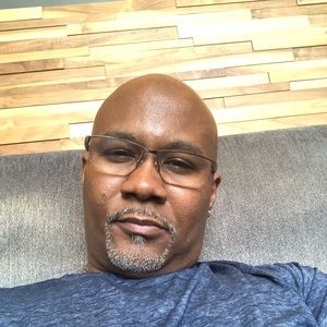 Meet your Posher, Gregory